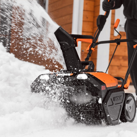 Снегоуборщик WORX WG471E, 40v, 50 см, в комплекте АКБ 2x4 А·ч и ЗУ (аккумуляторный)