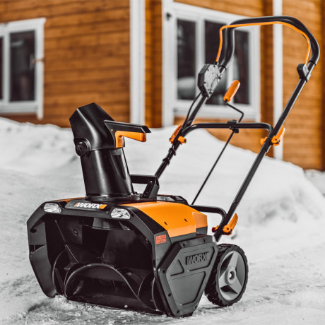 Снегоуборщик WORX WG471E, 40v, 50 см, в комплекте АКБ 2x4 А·ч и ЗУ (аккумуляторный)