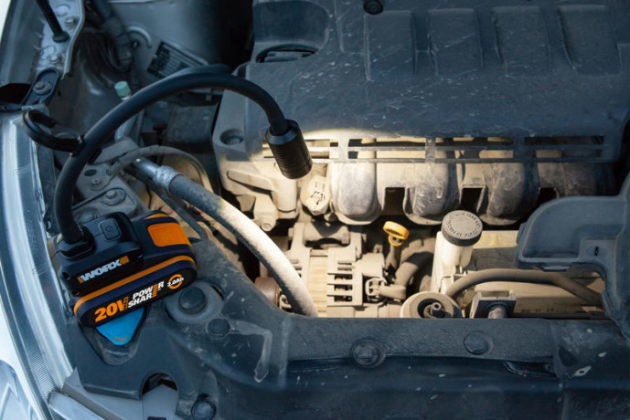 Фонарь WORX WX028.9, 20v, без АКБ и ЗУ (аккумуляторный)