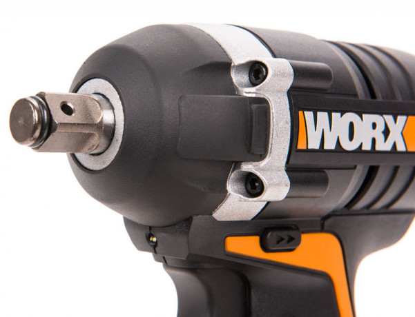 Гайковерт WORX WX279, 20v, 300 Нм, в комплекте АКБ 2х2 А·ч и ЗУ, кейс (аккумуляторный)