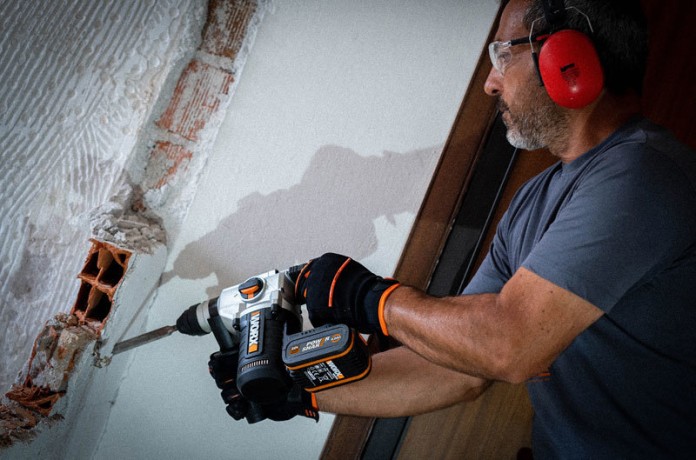 Перфоратор WORX WX392, 20v, 2.2 Дж, в комплекте АКБ 2х4 А·ч и ЗУ (аккумуляторный)