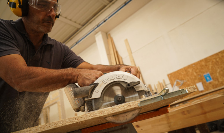 Циркулярная пила (дисковая) WORX WX520.9, 20v, 190 мм, без АКБ и ЗУ (аккумуляторная)